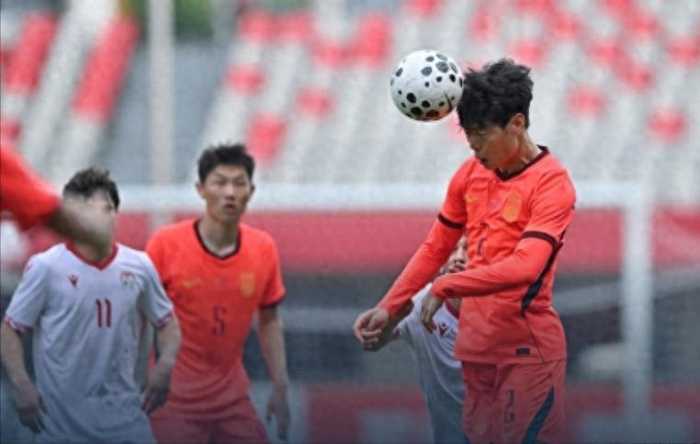U23国足贺一然替补读秒头球绝杀，谁说替补没有高光时刻